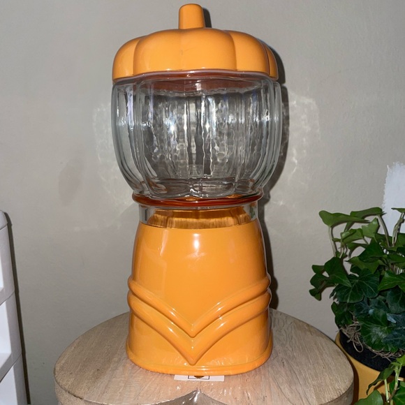 Target Pumpkin Gumball Machine with Eyeballs. - Picture 9 of 15